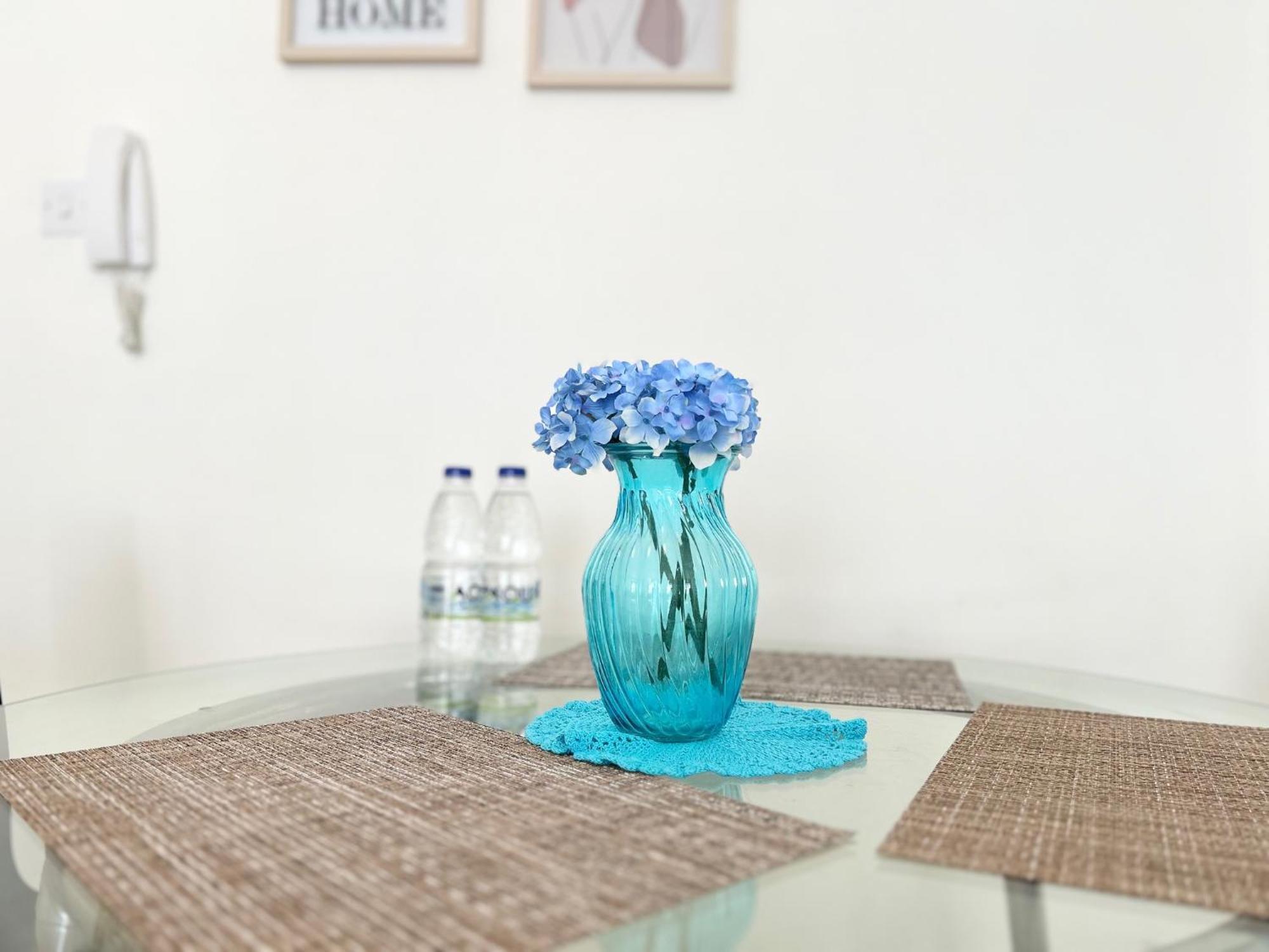 Sun Julz Apartments On The Beach Paphos Ngoại thất bức ảnh